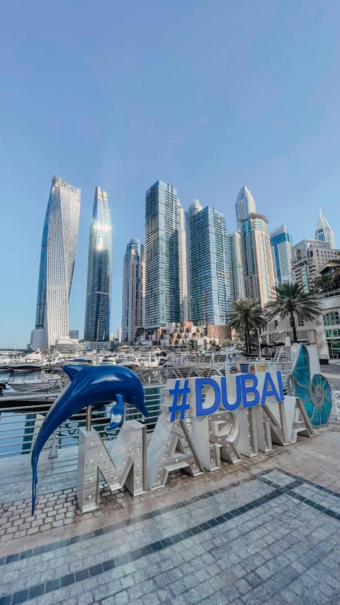 Wake Up To Sea Views In A Blue Lush Home On 51St Dubai Esterno foto